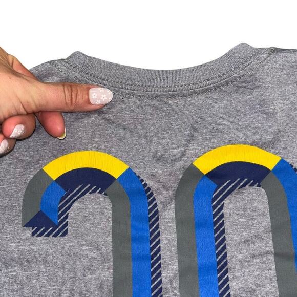 Golden State Warriors NBA Boys M Gray TShirt Basketball Curry 30 Basketball Cali - Picture 10 of 10